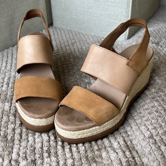 Sorel Shoes - Sorel Wedges - Open to Offers :)